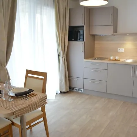 Aparthotel Domitys - Les Mégalithes Roses *